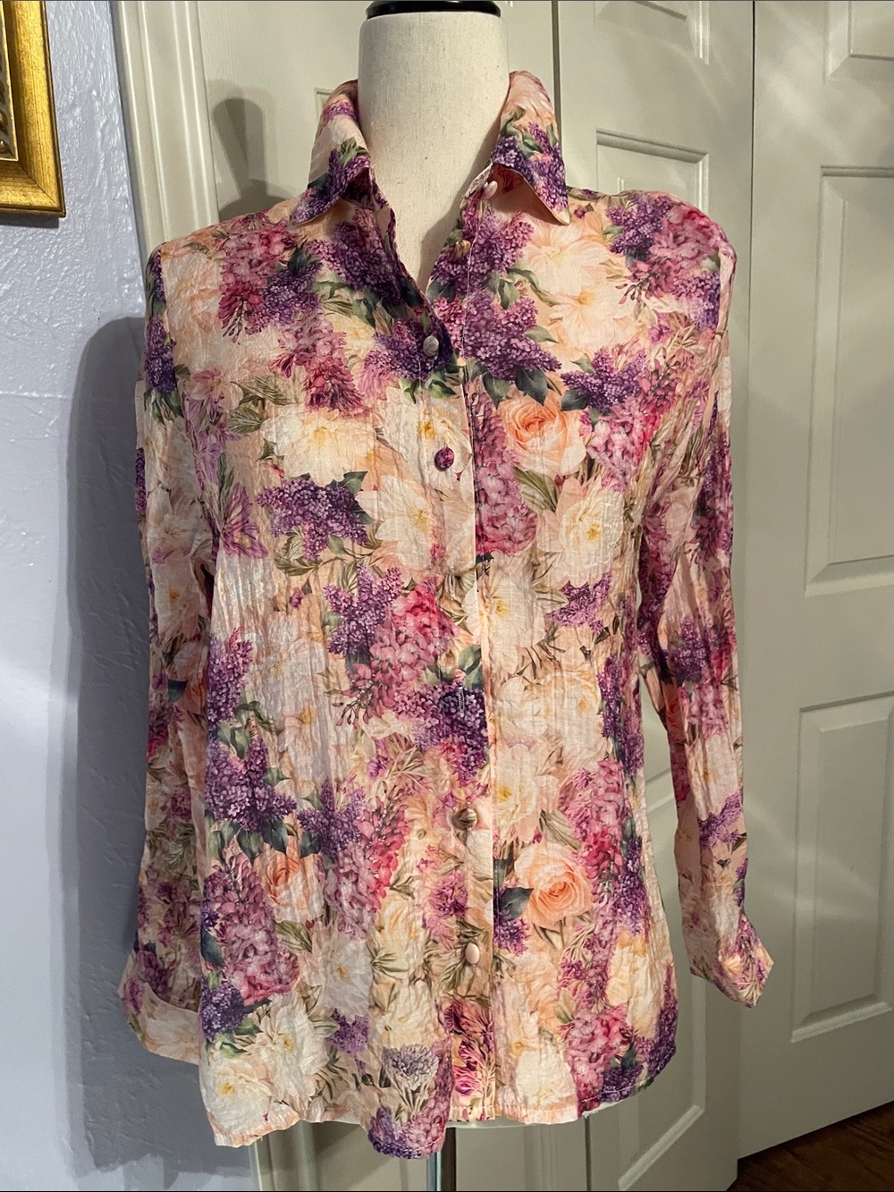 Womens Floral Button-Front Shirt in Pink & Purple